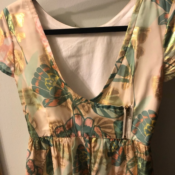 Shiny fun dress - Picture 4 of 4